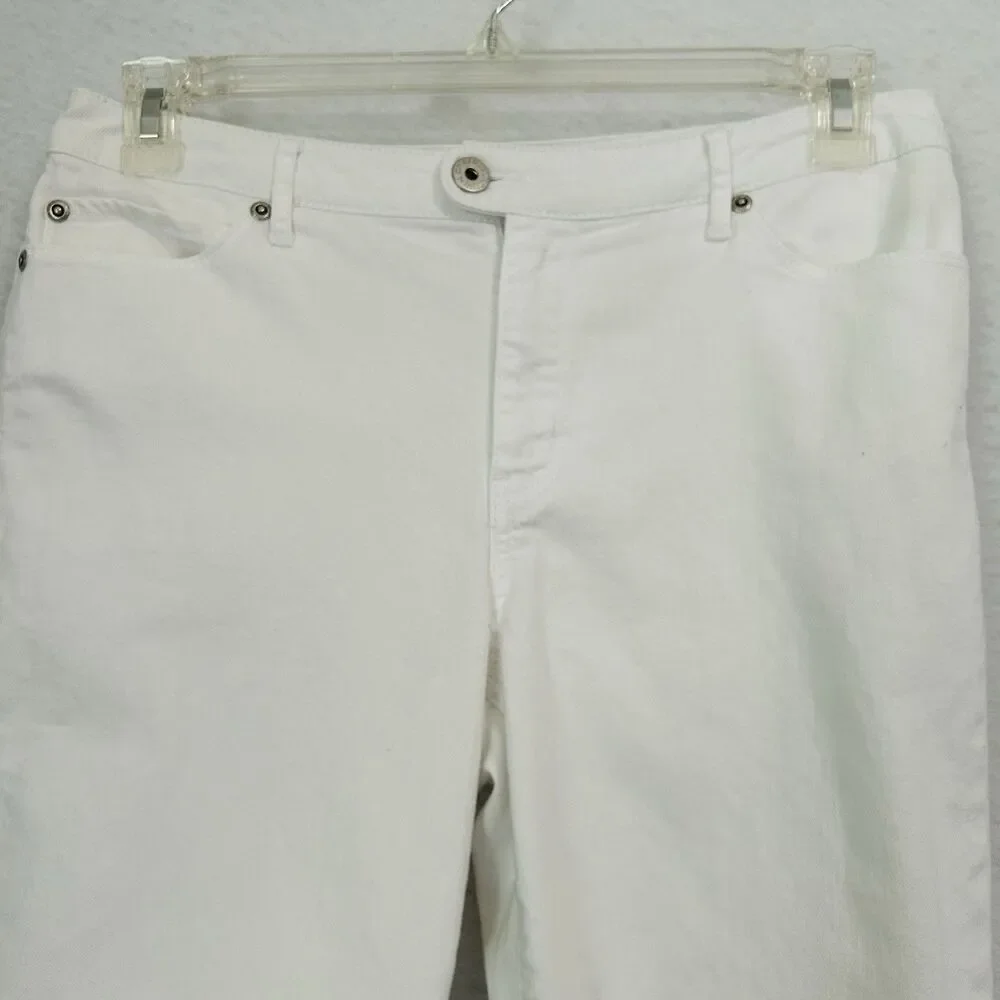 Chico's Platinum Denim Jeans Women M/1 White Ultimate Fit Zippers MidRise Casual